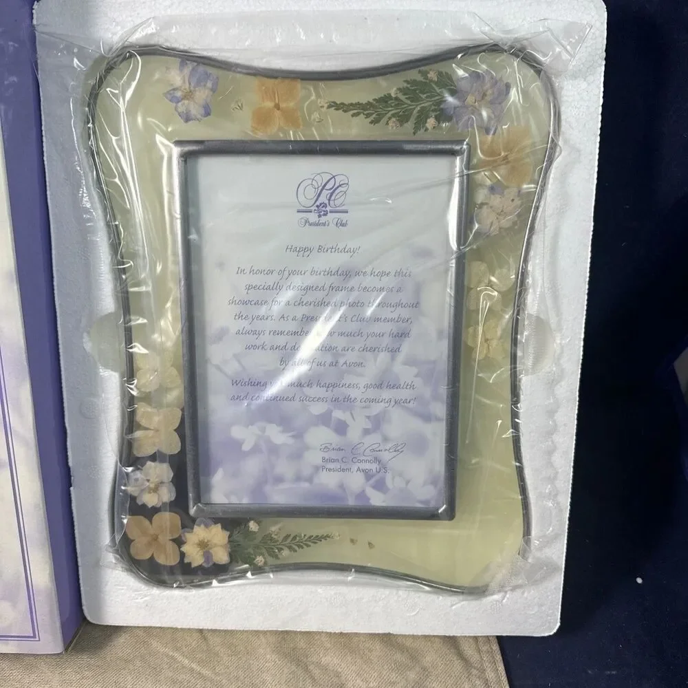 Avon 2002 Presidents Club Birthday Gift Picture Frame Glass Floral New Boxed